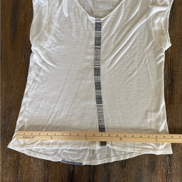 Le Sample Women's White Top with Blue/Gray Stripe Size M - Picture 4 of 7